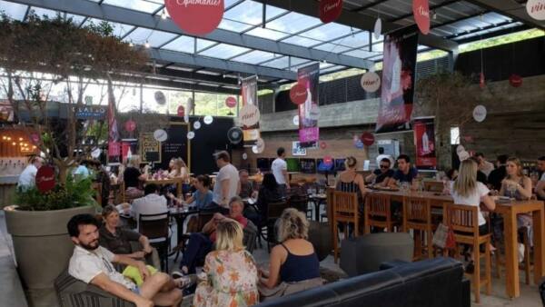 1 Ambiente externo da Mercadoteca - foto Cauby Ross (1)