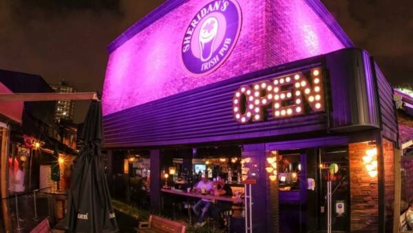 1 Sheridans Irish Pub - Foto Justen Jr