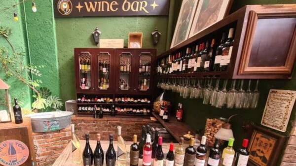 1 Wine bar Sheridans Irish Pub - foto Leo Karan