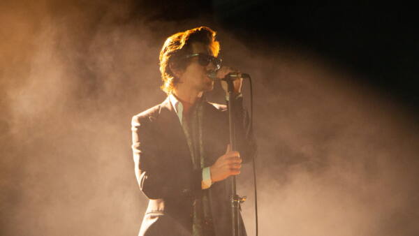 Arctic Monkeys Alex Turner Pedreira Paulo Leminski curitiba