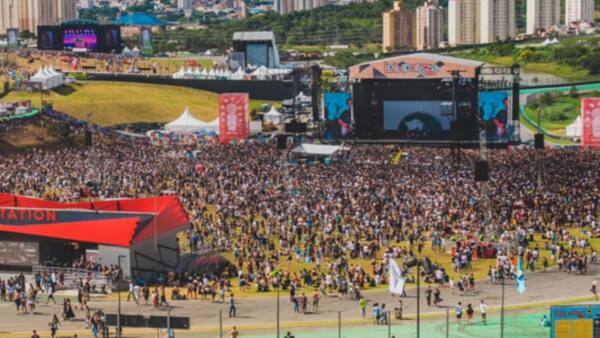 1 lolla live nation