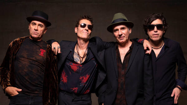 Capital Inicial celebra 4 décadas com 2 shows no Teatro Guaíra