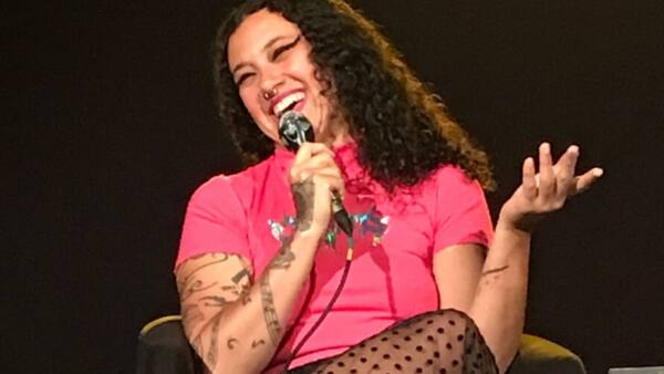 Fernanda Lira fala sobre música, carreira e bastidores em workshop exclusivo