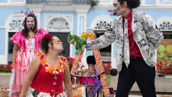 Espetáculos gratuitos de rua são destaques no Festival de Curitiba (Créd. Dayana Jacqueline)
