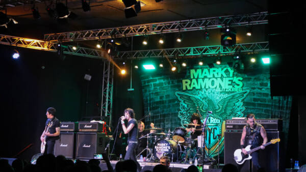 Ramones 01-04-0170
