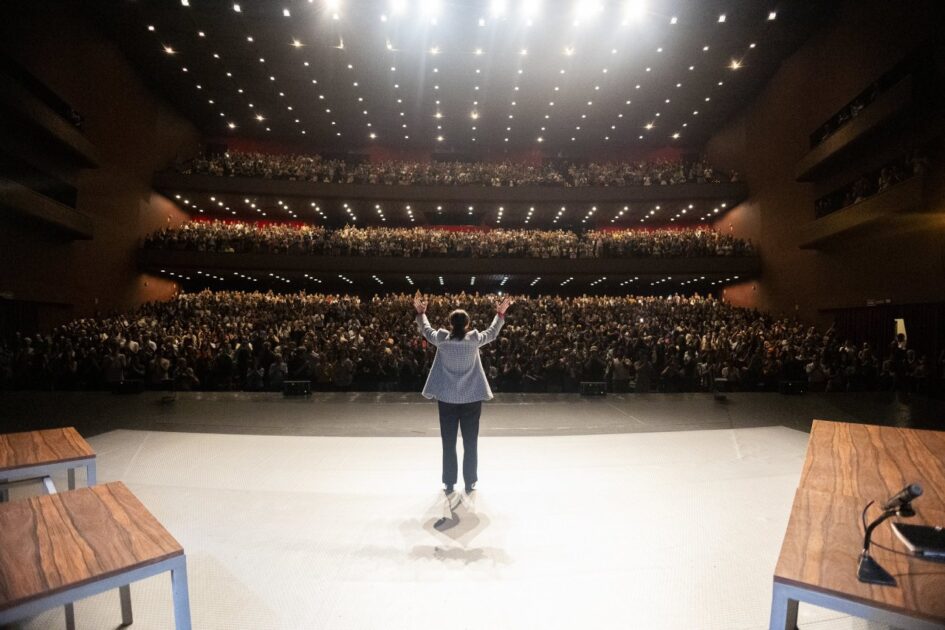 Festival de Curitiba 2026 abre inscrições para a mostra Fringe