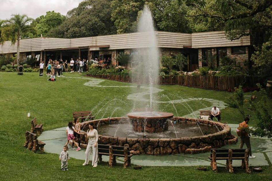 Halloween movimenta Vila Katu com atrações infantis e gastronomia