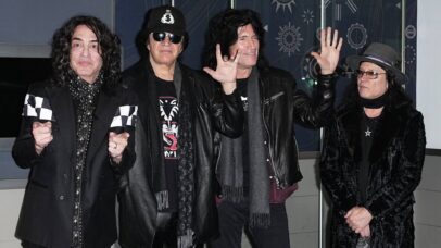 KISS Visits The Empire State Building