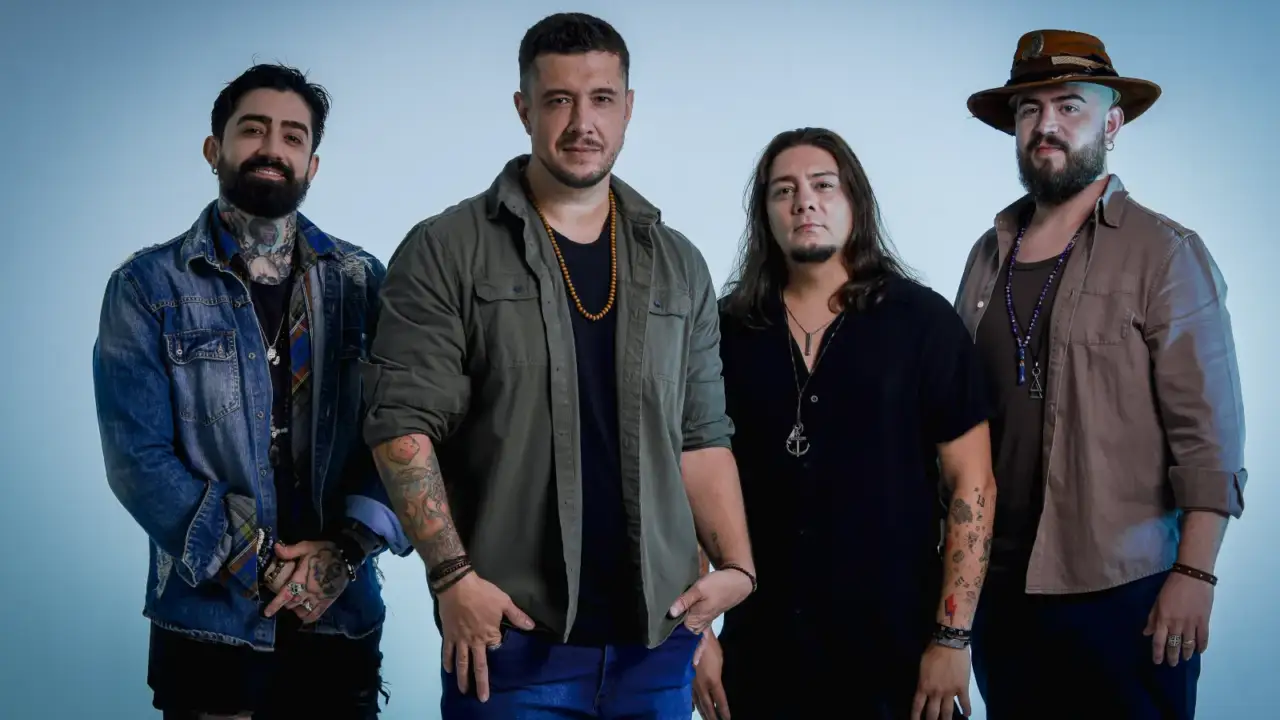 Banda Malta apresenta turnê Reencontro em Curitiba no Hard Rock Cafe em 4 de julho
