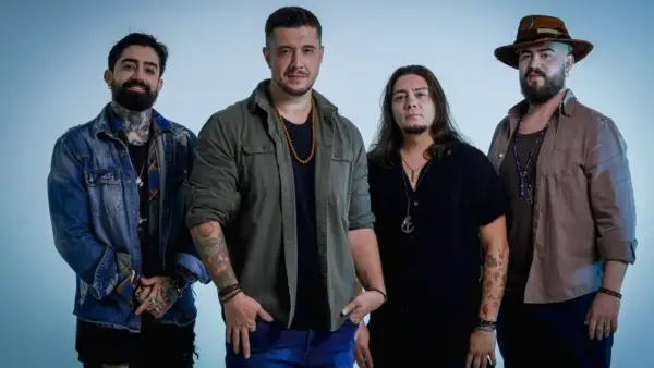 Banda Malta apresenta turnê Reencontro em Curitiba no Hard Rock Cafe em 4 de julho
