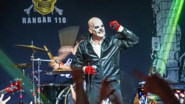 Michale Graves faz show em Curitiba no Basement Cultural em 25 de setembro de 2026