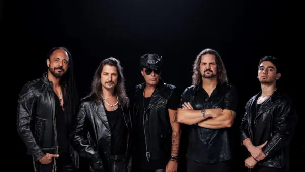 Angra apresenta Holy Land 30th Anniversary Tour em Curitiba no Live Curitiba em setembro