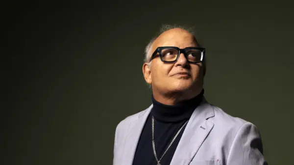 Guilherme Arantes faz show em Curitiba no Teatro Positivo em 2 de outubro de 2026