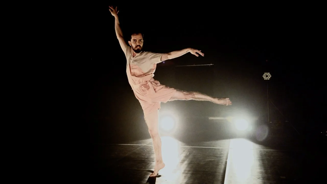 Ingressos à venda para Dança Boba na Caixa Cultural Curitiba, de 2 a 6 de setembro